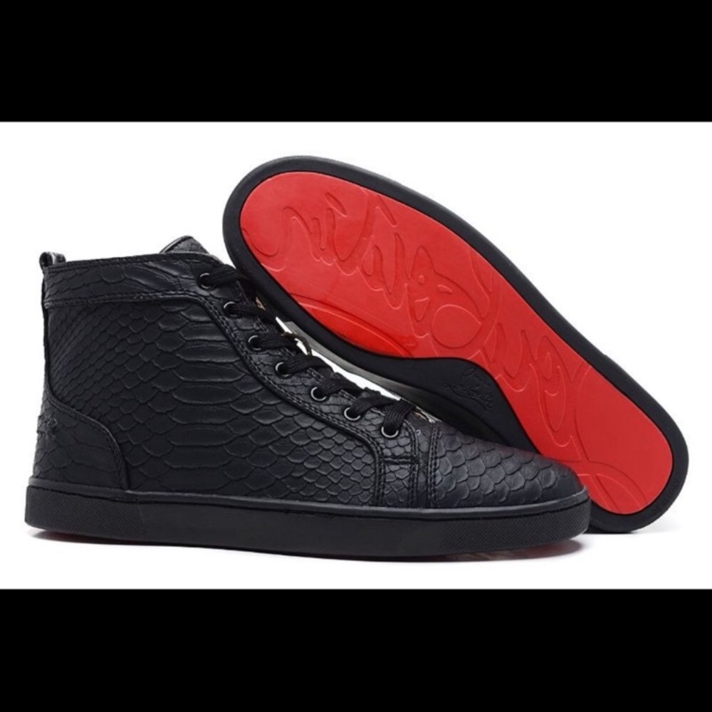 ‼️Christian Louboutin Spiked Red Bottoms‼️